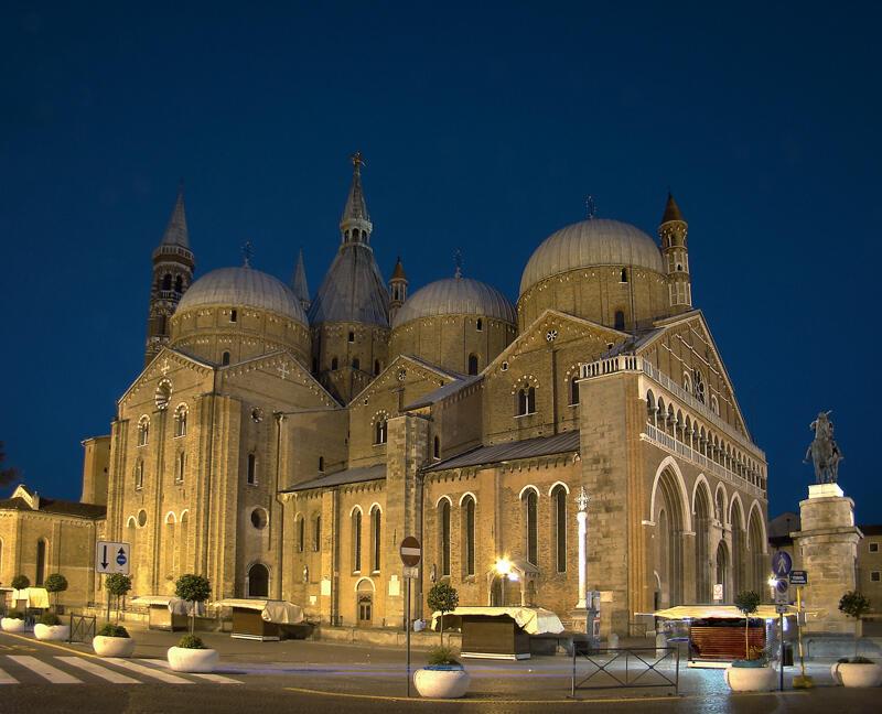 Sant’Antonio (Il Santo), a thirteenth century cathedral in Padua, Italy.